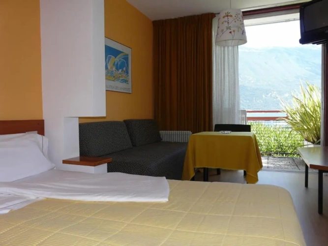 Standard Double room with balcony and with lake view