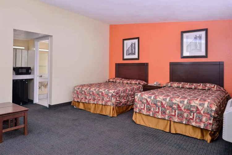 Scottish Inns & Suites