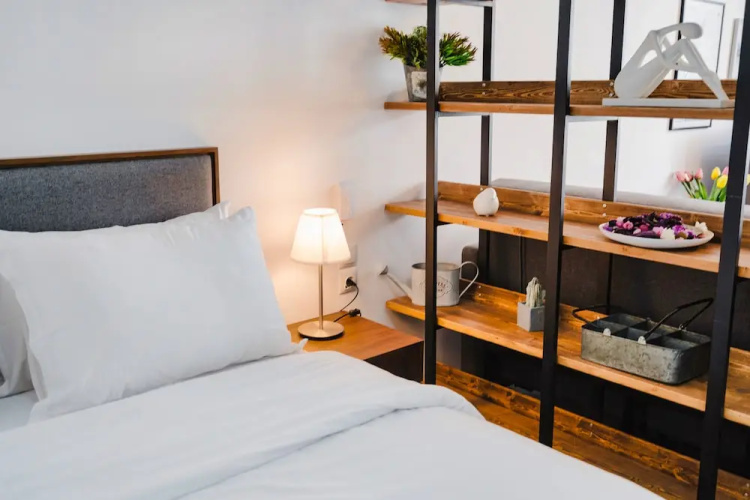 "sanders Home Suites - Pleasant Downtown Studio"