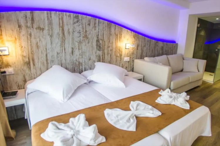 Welikehotel Triton Beach