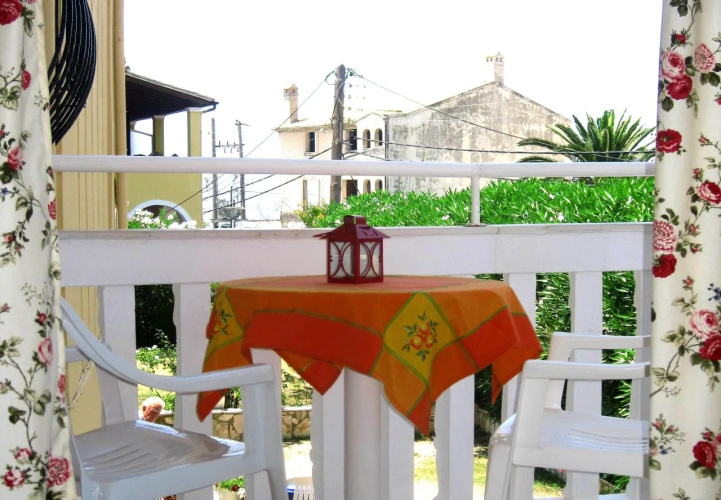 Danae Apartments
