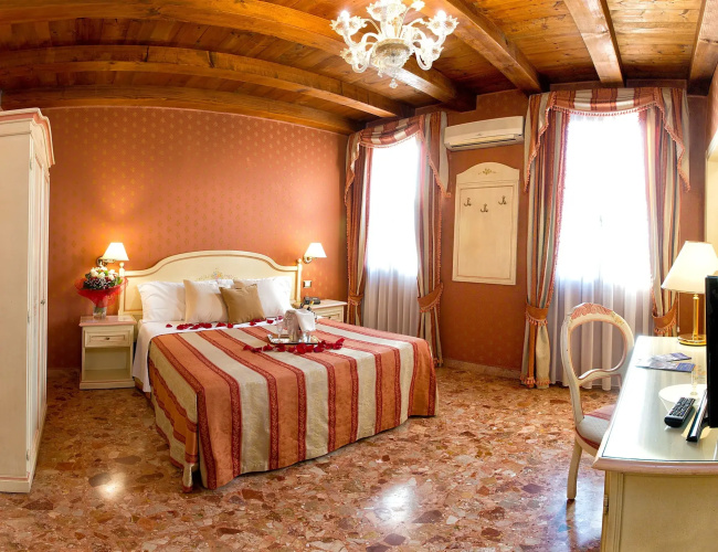 Hotel Conterie