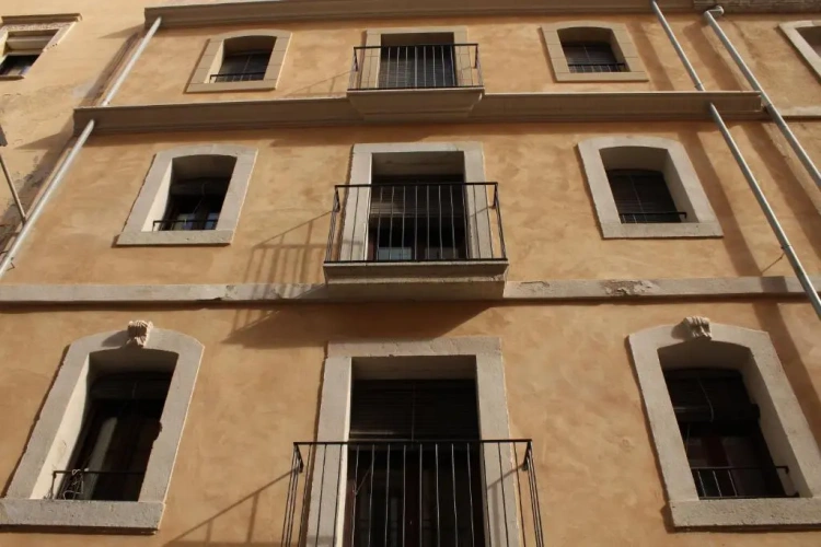 Apartment with balcony
