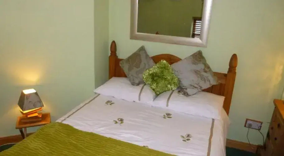 Belan Lodge - Courtyard Accommodation, "The Abraham"