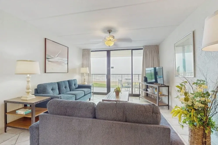2 Bedrooms Apartment with balcony