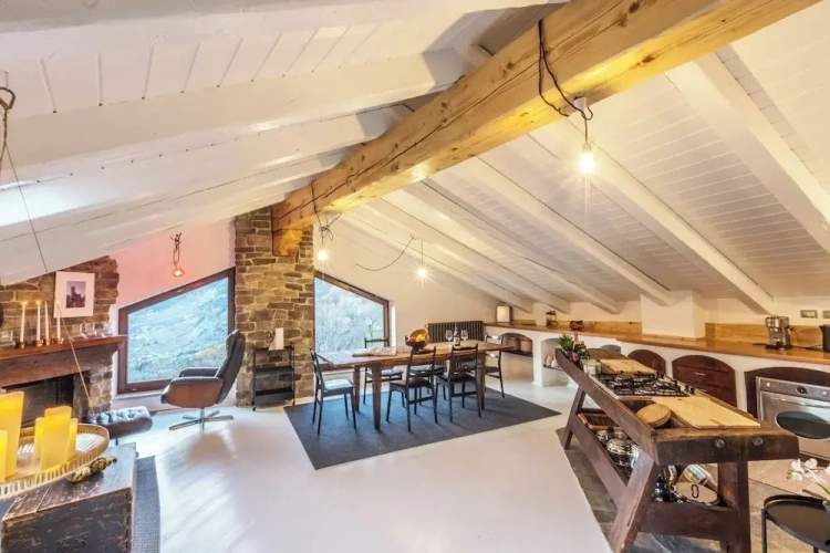 Standard Family Duplex room with mountain view
