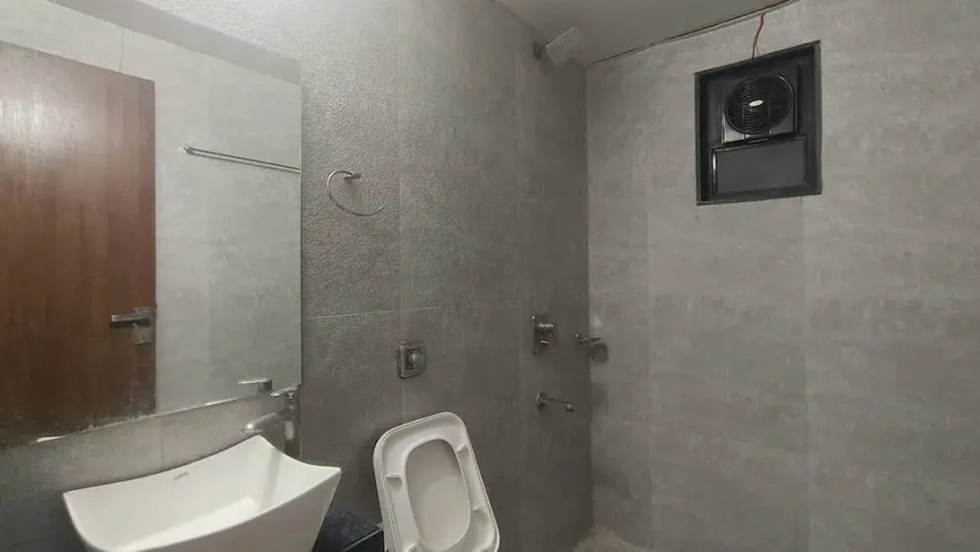 Hotel Ashraya International