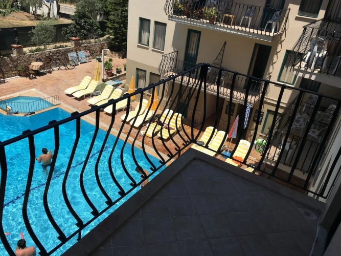 Apartment with balcony