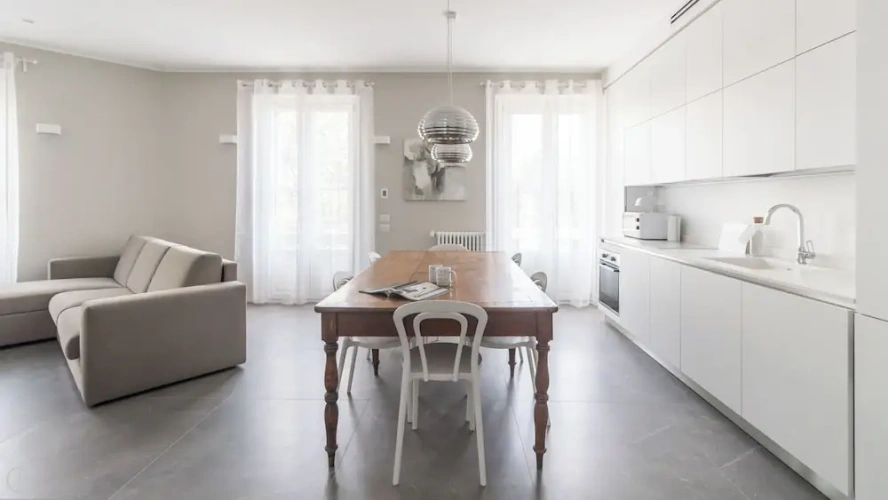 1 Bedroom Apartment with balcony