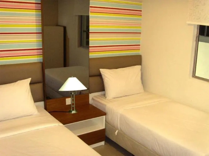 3 Bedrooms Apartment