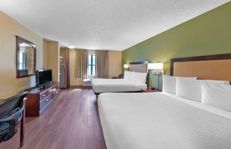 Quadruple Suite