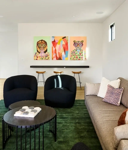 5 Bedrooms Cottage