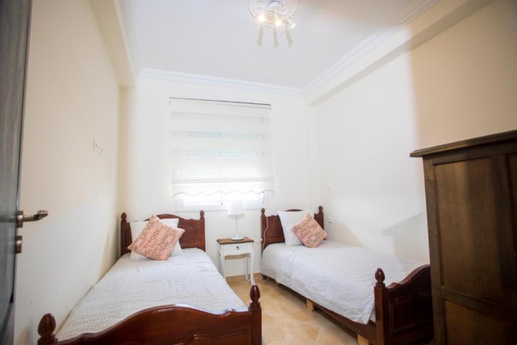 2 Bedrooms Apartment