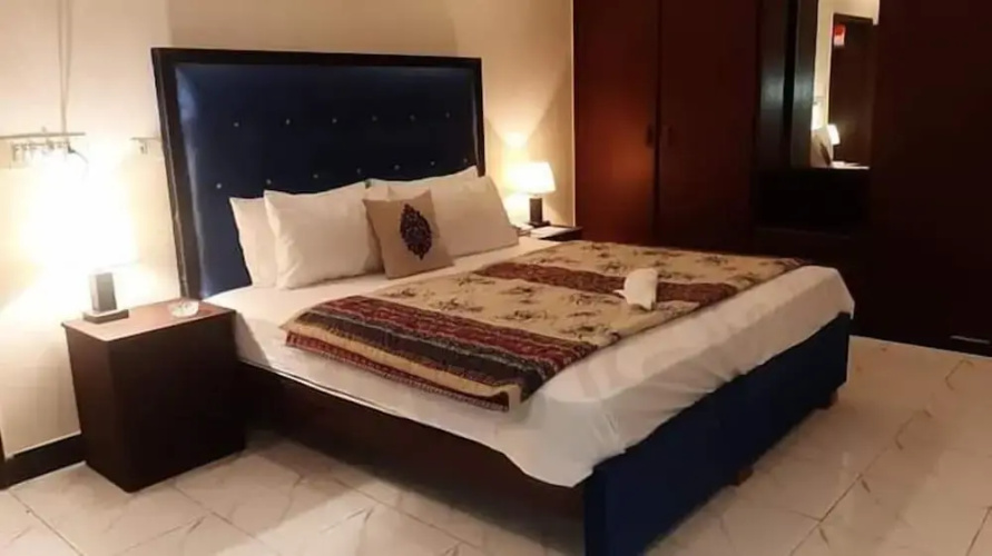 Hotel Royal Defence