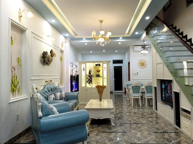 4 Bedrooms Family Villa with city view