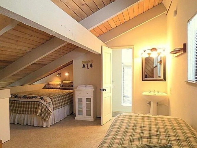 106 Premium Condo