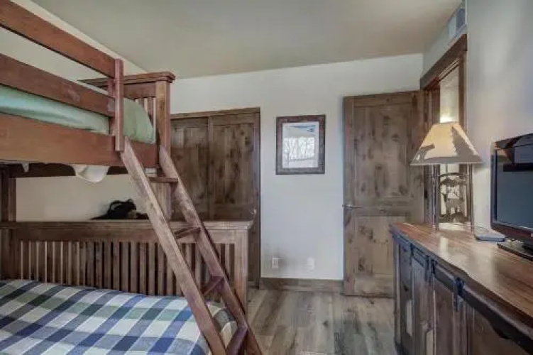 241C Mountain Side Condo