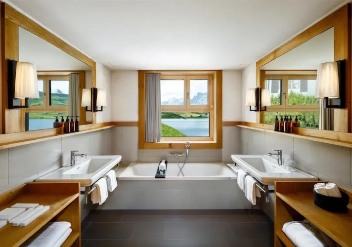 Family Suite with lake view