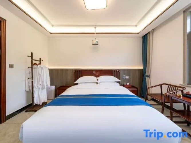 6 Bedrooms Standard room