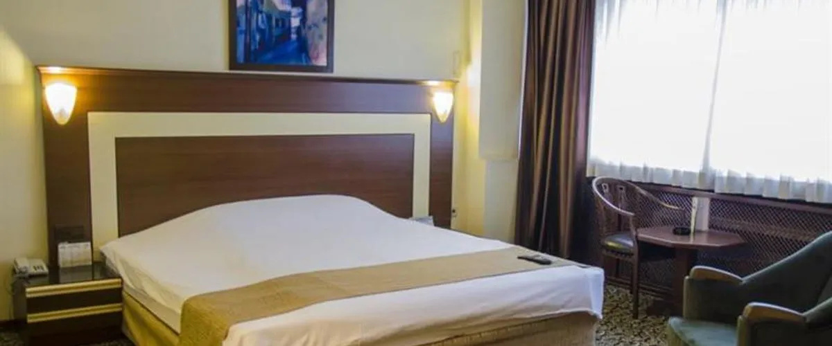 Tilmen Hotel