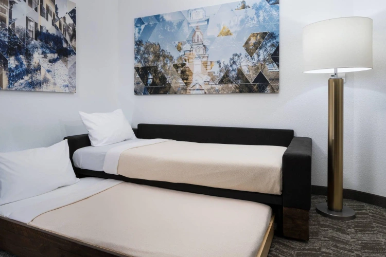 Double Suite