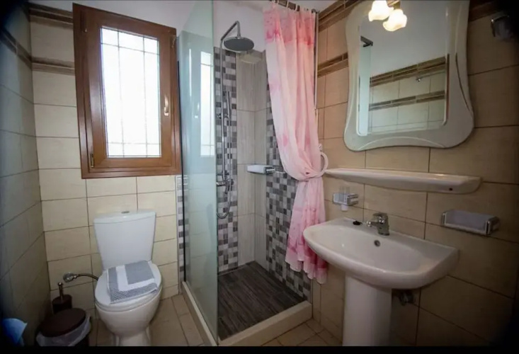A Spacious and Bright Studio With Balcony No1111
