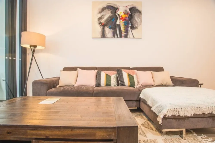 2 Bedrooms Apartment