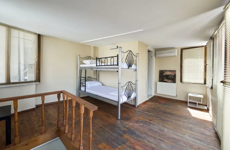 SMS Apart Hotel