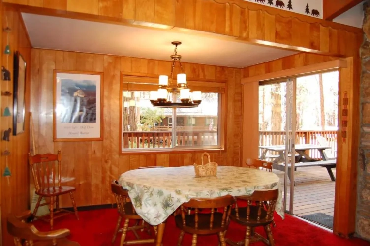 2 Bedrooms Cottage