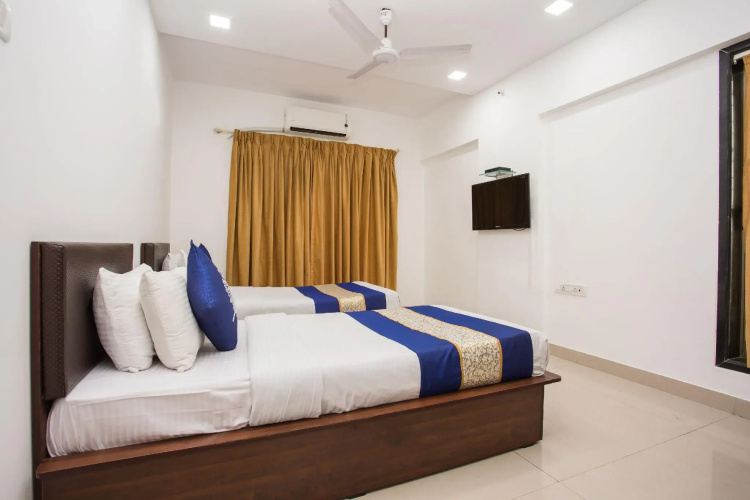 Oyo 7150 Metro View Residency