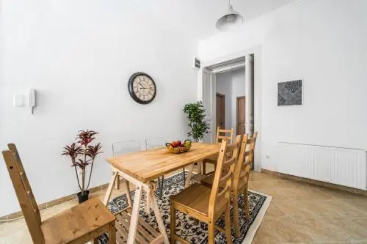 NyÁr Centre Entire Home