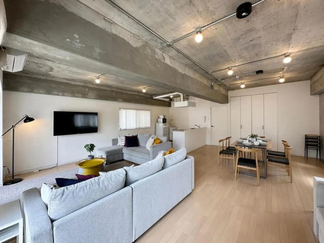 Modern Spacious Apartment Beside Peace Park 10 ppl