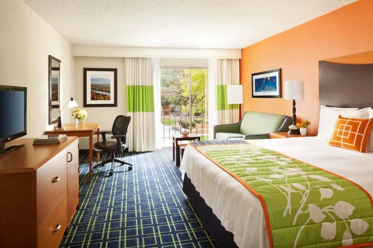 Standard Double Suite
