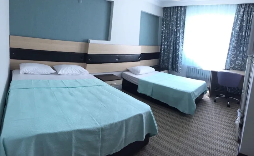 Standard Triple room with balcony