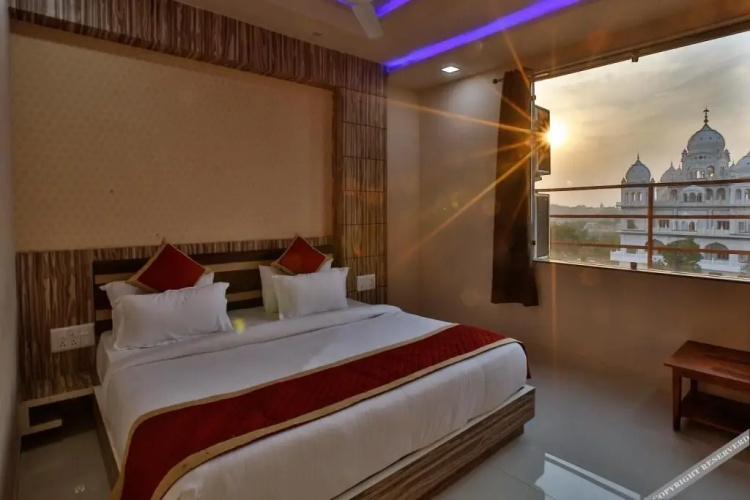 Hotel Krish Palace