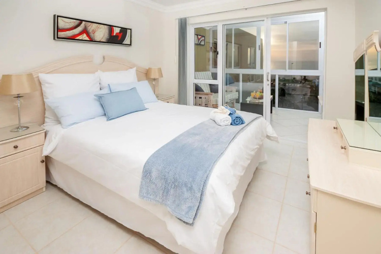 Main Beach Penthouse