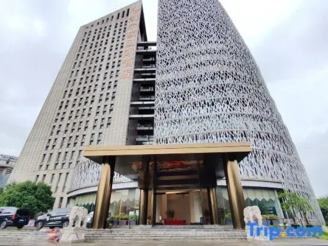 Kelton International Hotel