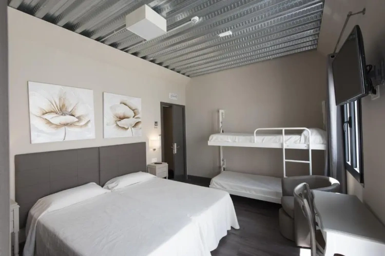 Standard Quadruple room