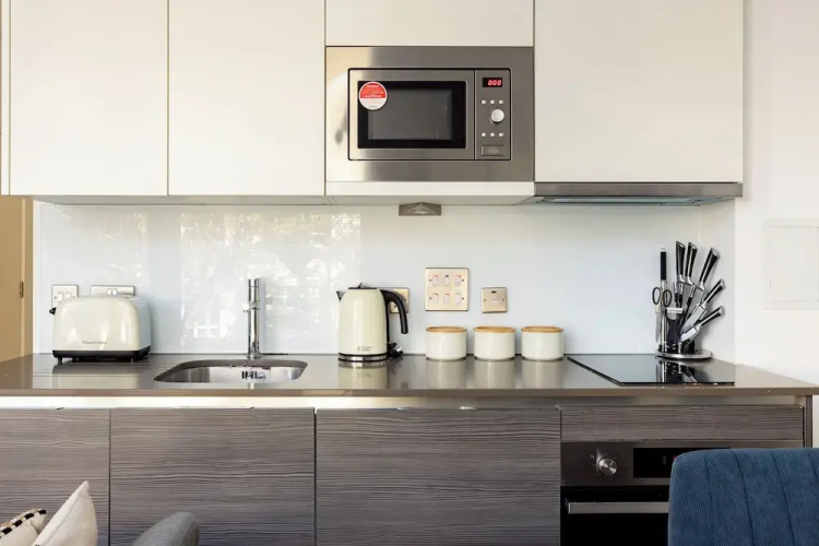 The Hounslow Apartment