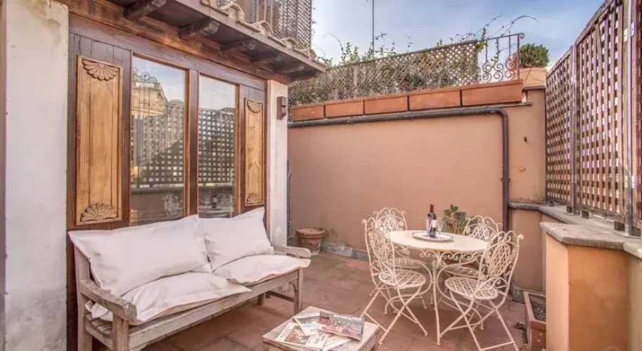 HI Spagna apartment Rome