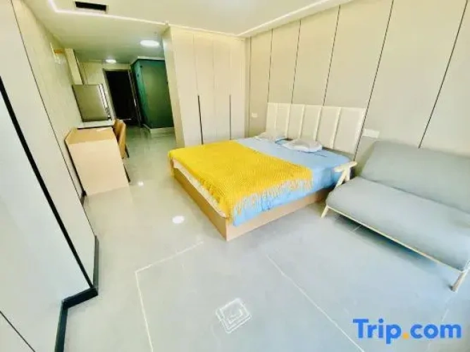 Standard Double room with street view