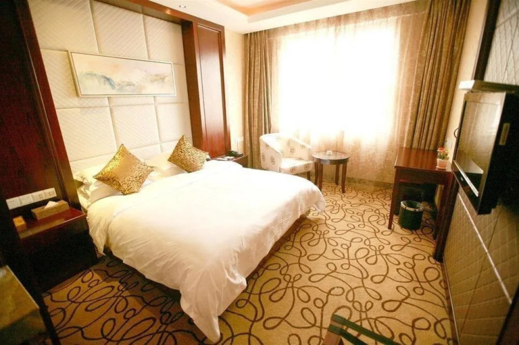 Shunfeng International Hotel