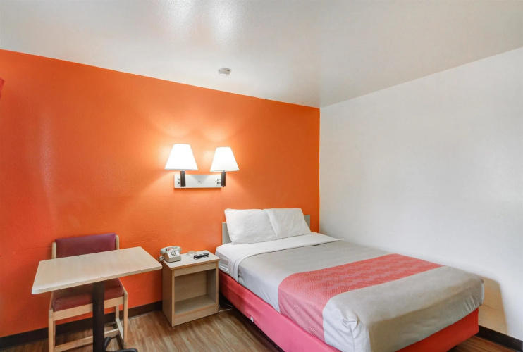 Motel 6 Wichita, KS
