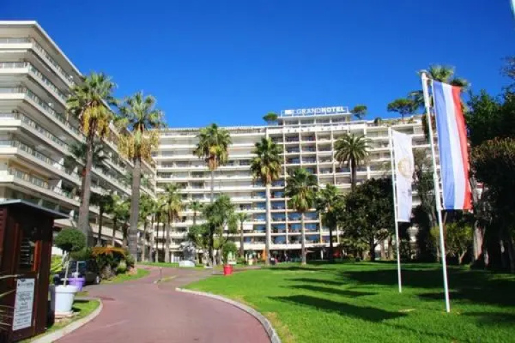 Le Grand Hotel