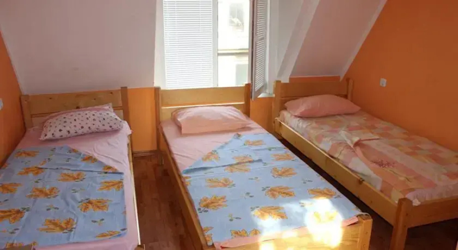 Deniz Hostel Han