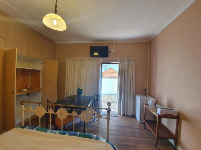 403 Main Road Apartments