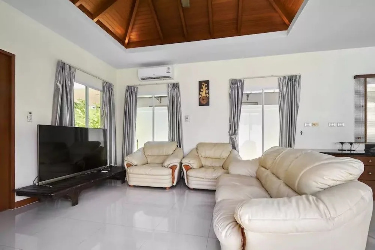 Holiday 3 Bed Room Tanode Villa