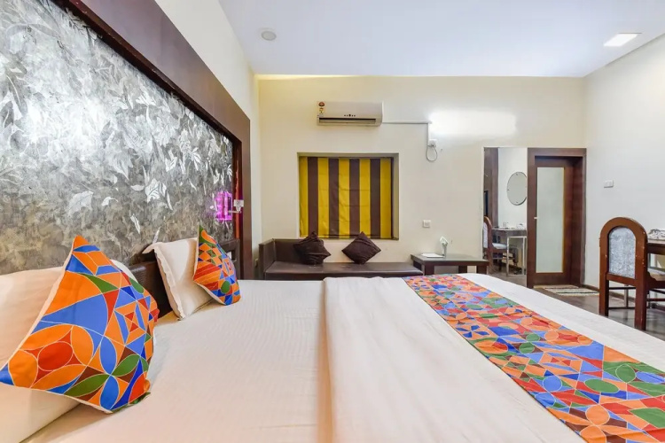 Fabhotel Prime Surpin Palace