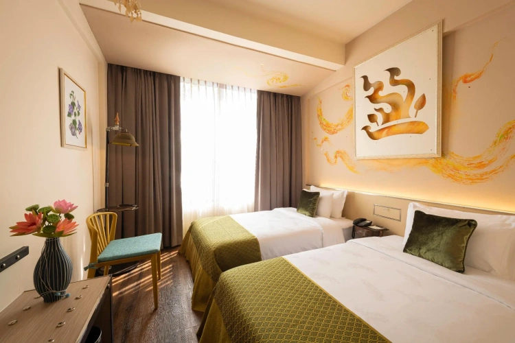 Standard Twin room