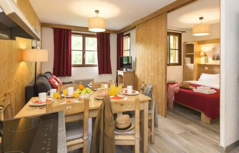 2 Bedrooms Bed in Dorm
